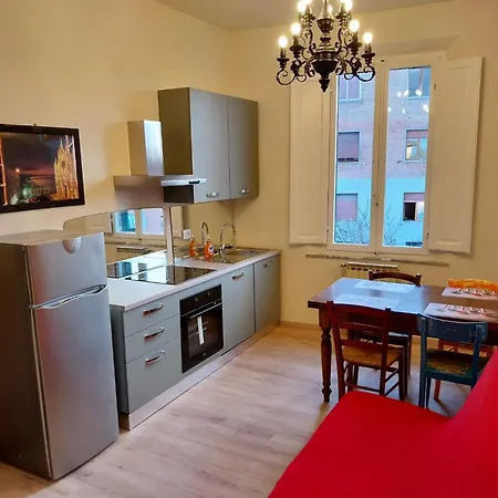 Apartament Ciclamino Fori Porta Pispini 2 *
